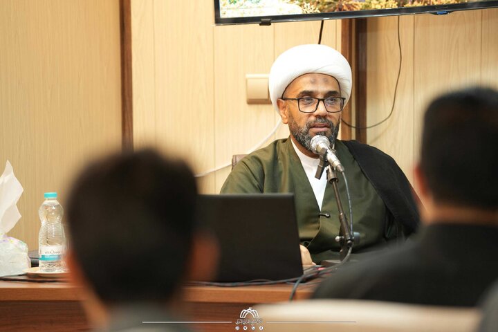 تقرير مصور/ جانب من الحضور في دورة تخصصية لمشروع التدبر القرآني بمدينة قم