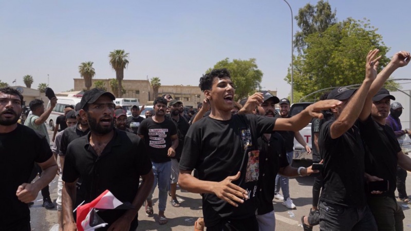  Sadr’s supporters launch sit-in outside Iraq’s top judicial body