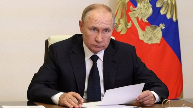 Putin: Rusya bütçesinde petrol ve doğalgaz gelirlerinin payı artıyor