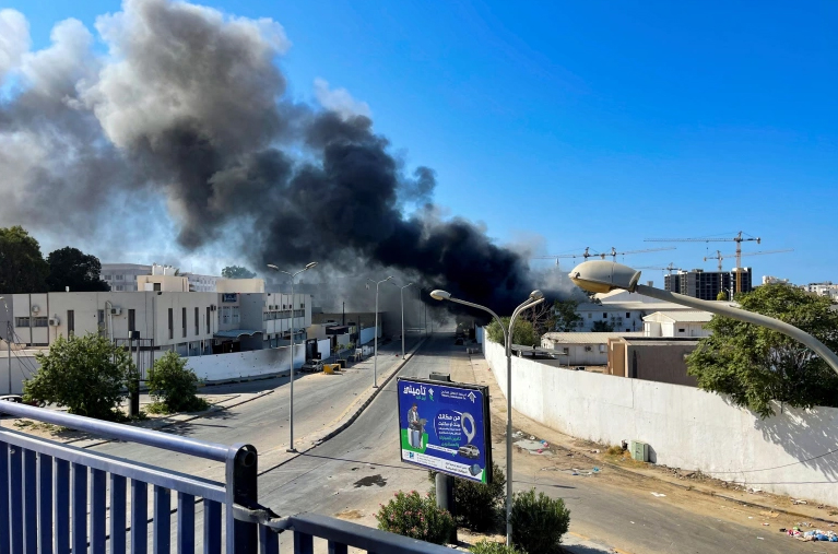 ليبيا: ارتفاع عدد القتلى وسط استمرار الاشتباكات المسلّحة في طرابلس