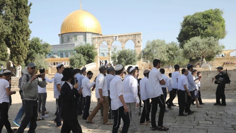 Puluhan Pemukim Zionis Serbu Kiblat Pertama Umat Islam