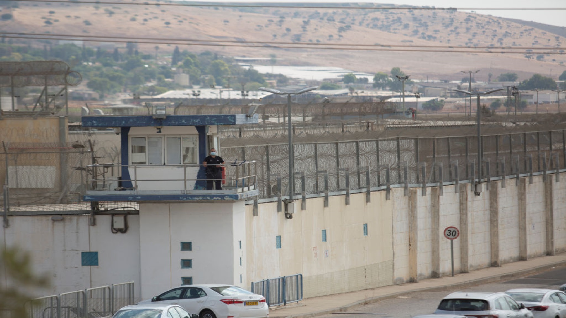 Open hunger strike is response to Israeli mistreatment of Palestinian detainees 