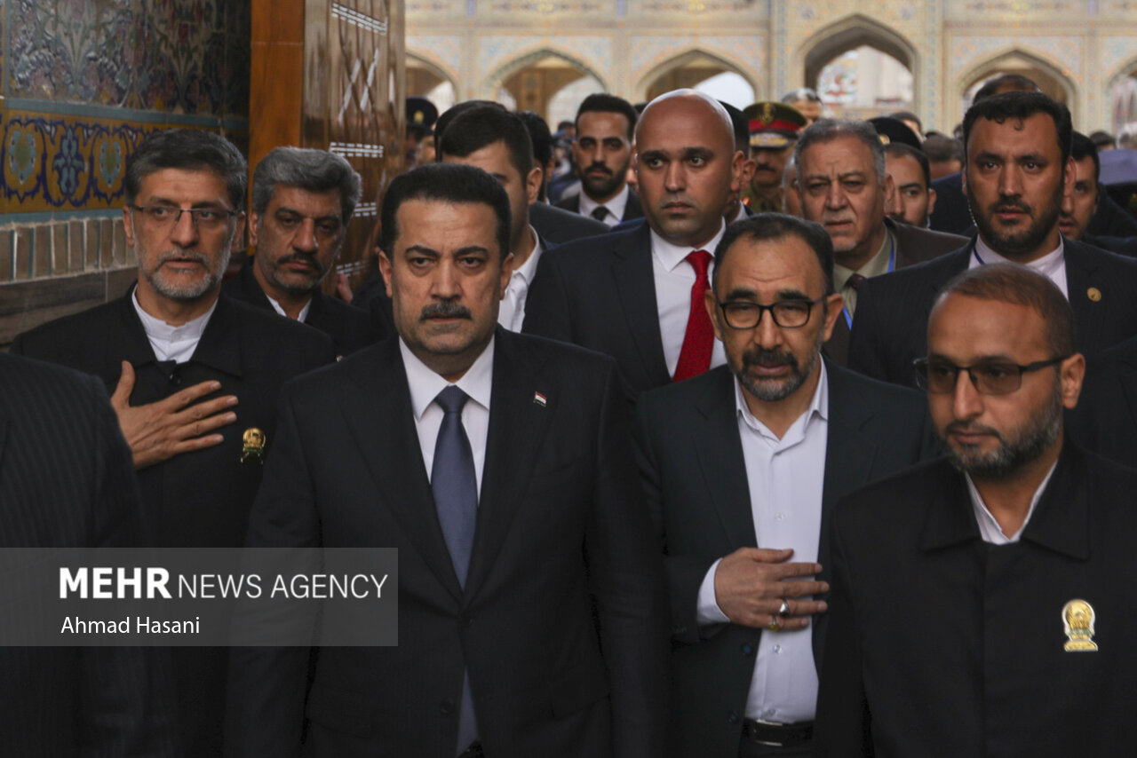 Photos: Iraqi premier's visit to Imam Reza holy shrine