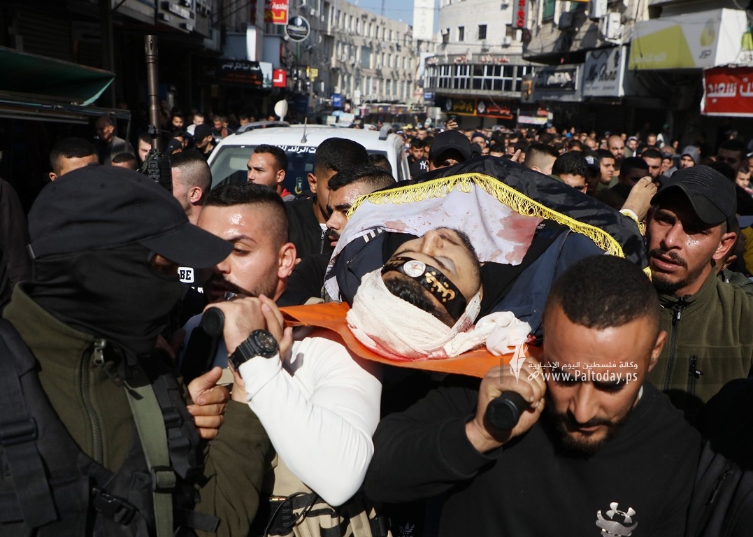 جماهير غفيرة تشيع جثماني قادة كتيبة جنين الشهيدين السعدي والزبيدي