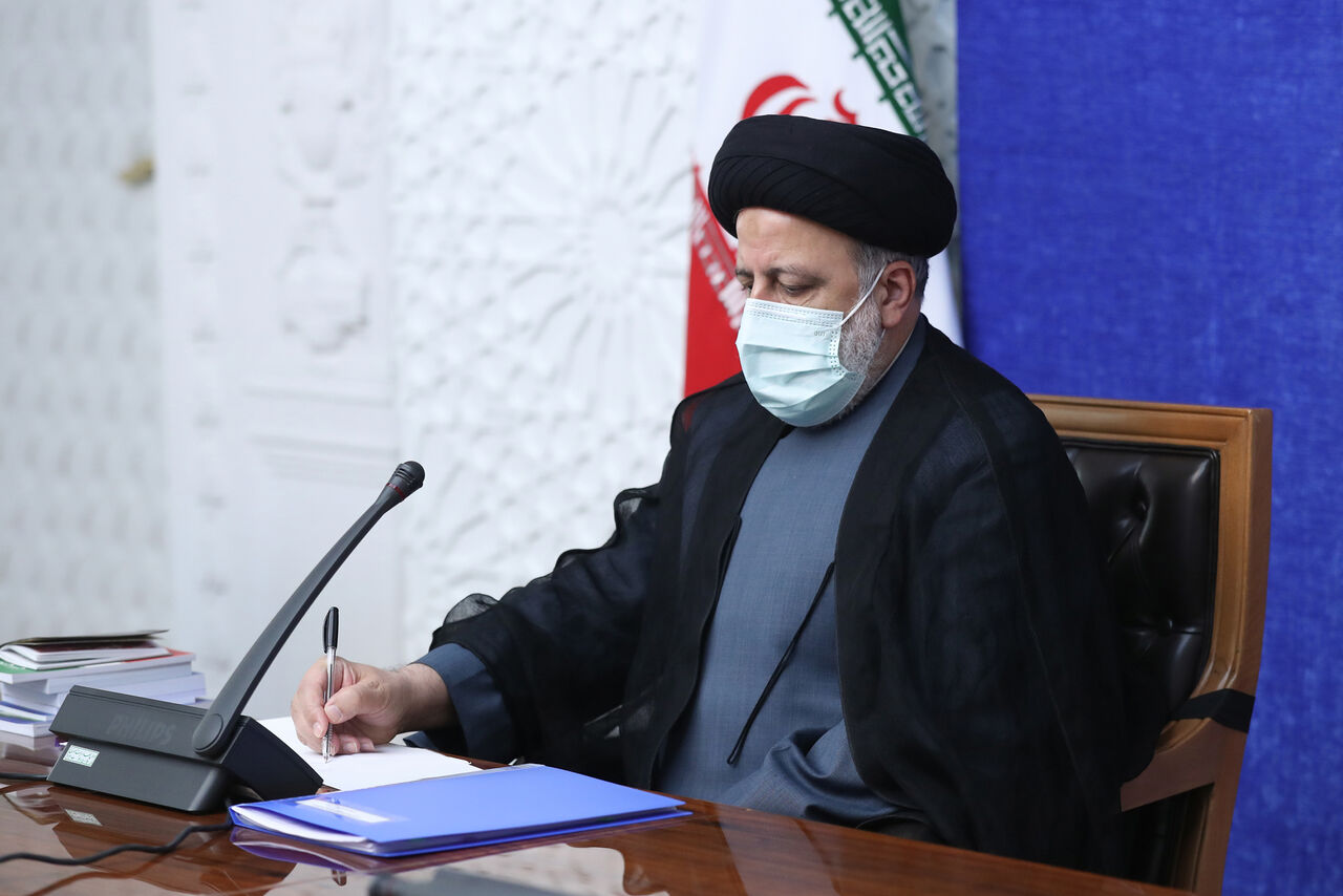 Pres. Raisi urges identifying assassination agents of Molavi Abdulvahed