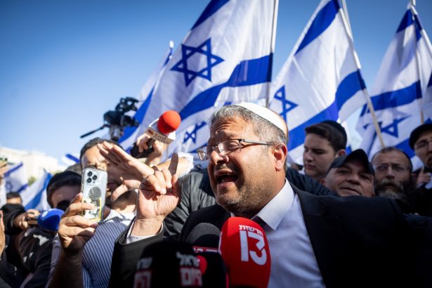  Analysis - Surging tensions: Why’s Tel Aviv failed to contain West Bank?