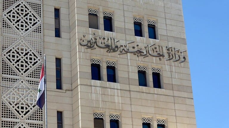 سوريا تكشف بالأرقام حجم خسائرها جراء سرقة الولايات المتحدة لنفطها