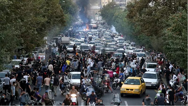 Standar Ganda Barat Sikapi Kerusuhan di Iran
