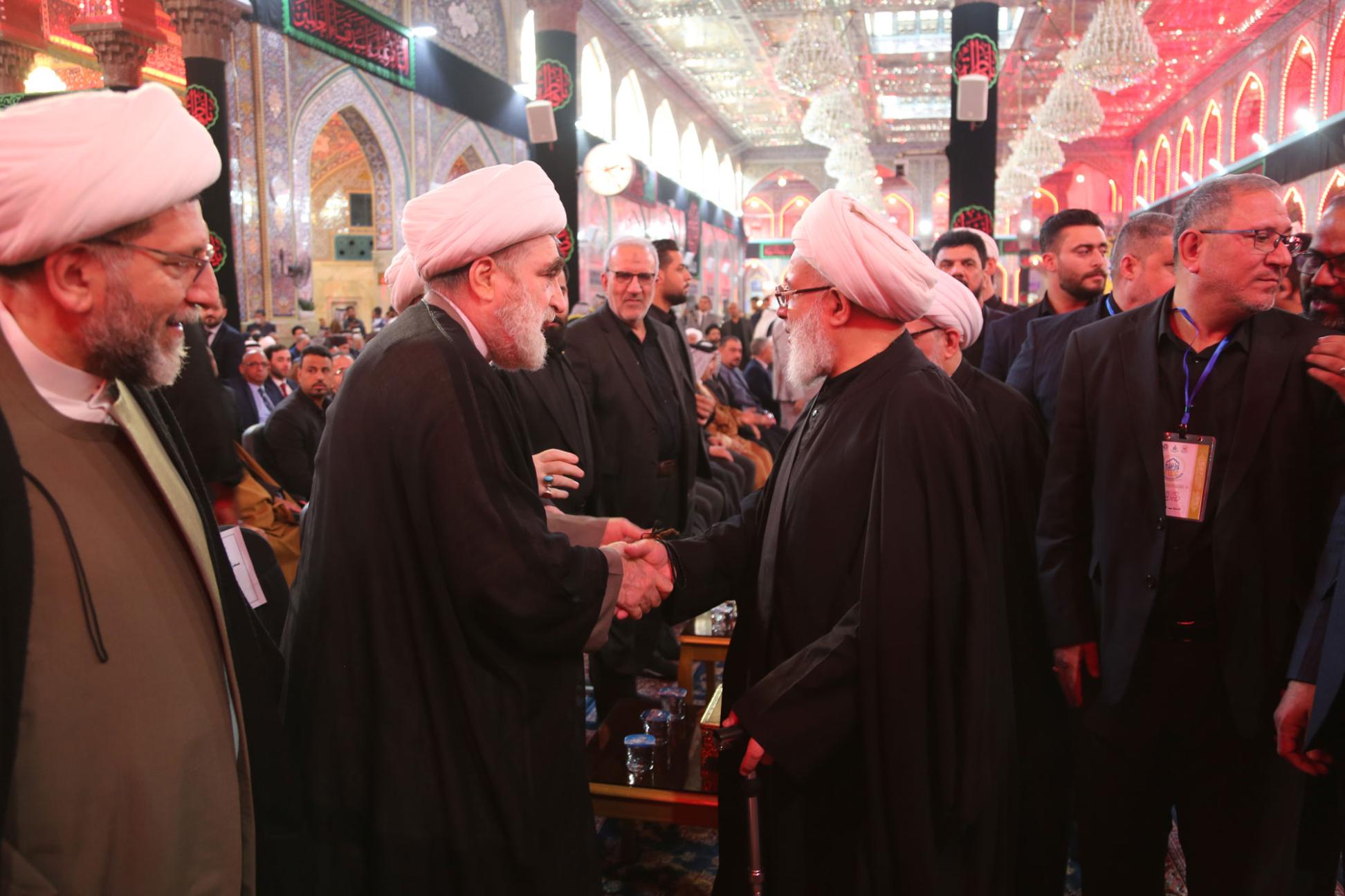 تقرير مصور / وصول المتولي الشرعي للعتبة الحسينية الى الجلسة الافتتاحية لمؤتمر الميرزا الشيرازي