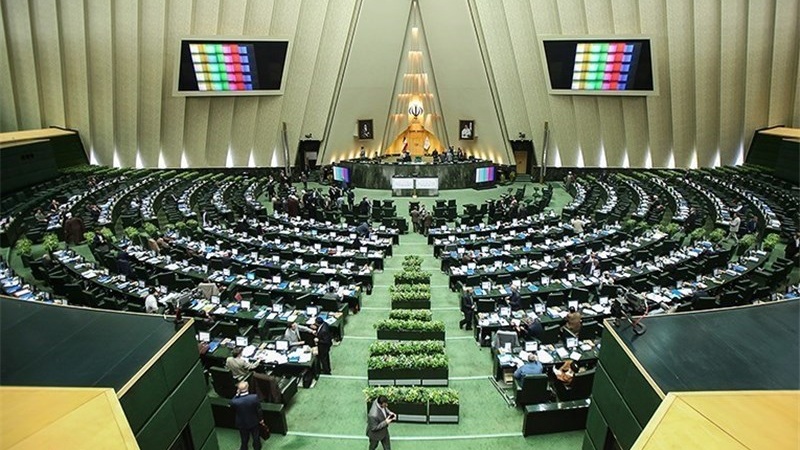 イラン議員らが、プレスTVに対するEUの措置に反応