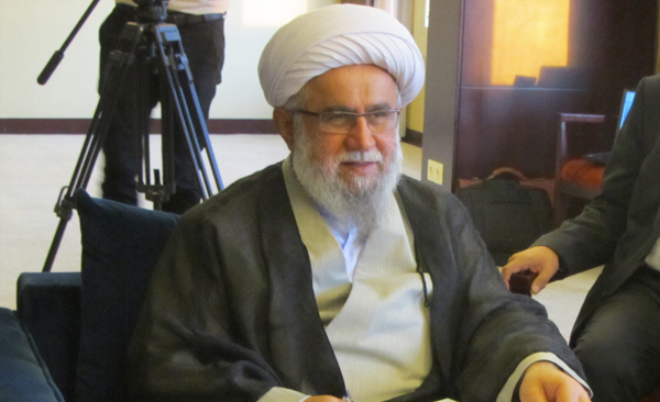 Видео / Пышный прием аятоллы Рамезани в Индии шиитами