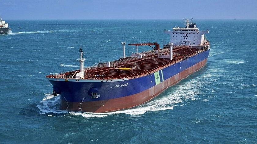 Saudi-led coalition detains 2 Yemeni fuel ships