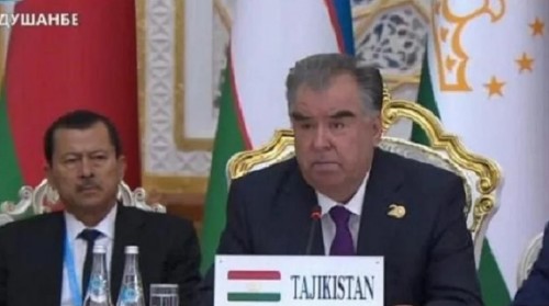 Таъкиди Раҳмон дар дидор бо нахуствазири Покистон : Душанбеву Исломобод омодаи ҳамкорӣ дар заминаи дастрасии Тоҷикистон ба бандарҳои Покистон