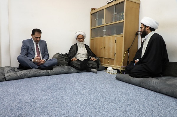 آية الله النجفي يؤكد أهمية محاسبة الفاسدين والسيئين أياً كانوا