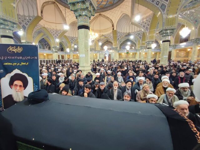 پیکر آیت الله روحانی در قم تشییع و تدفین شد