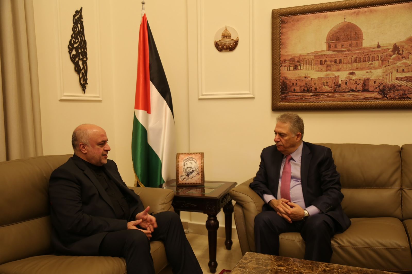 Iranian, Palestinian ambassadors to Lebanon discuss situation in Palestine