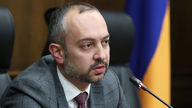 Eduard Ağacanyan: Azərbaycanla danışıqlar prosesi dalana dirənməyib