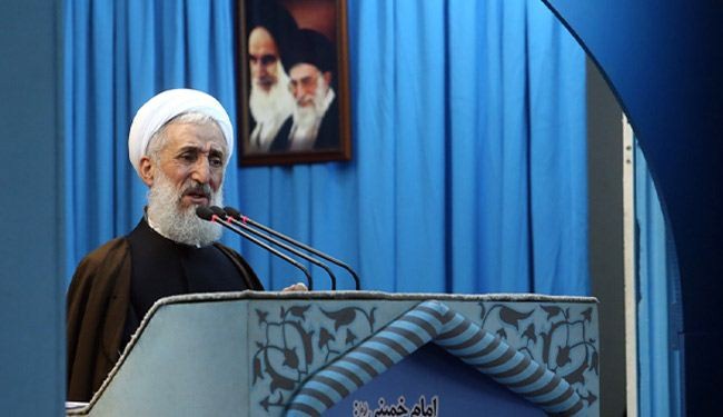 آية الله صديقي: الشعب الایرانی حول تهديدات المتغطرسین إلى فرص