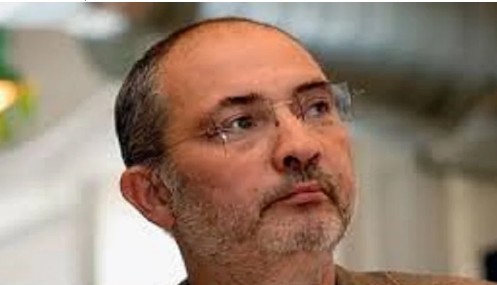 La Russia inserisce l’ex collaboratore di Putin nella lista dei ricercati