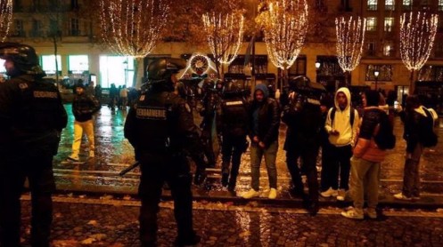 Nach WM-Endspielniederlage gegen Argentinien kommt es in französischen Städten zu Ausschreitungen