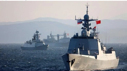 ロシア国防省、「中国と東シナ海で合同軍事演習実施」
