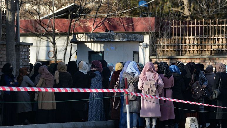 طالبان ادامه تحصیل دختران در دانشگاه‌های افغانستان را ممنوع کرد