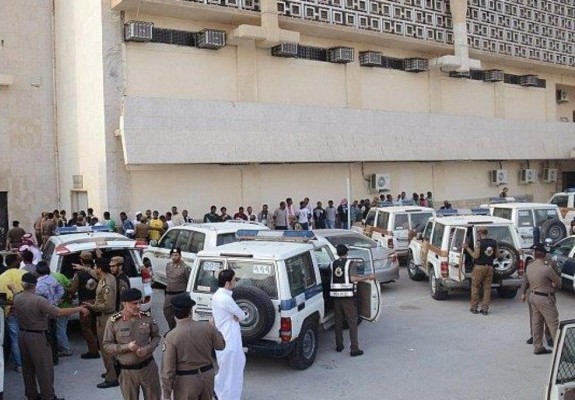 السعودية تعلن القبض على 413 شخصا حاولوا تهريب 12 طنا من المخدرات