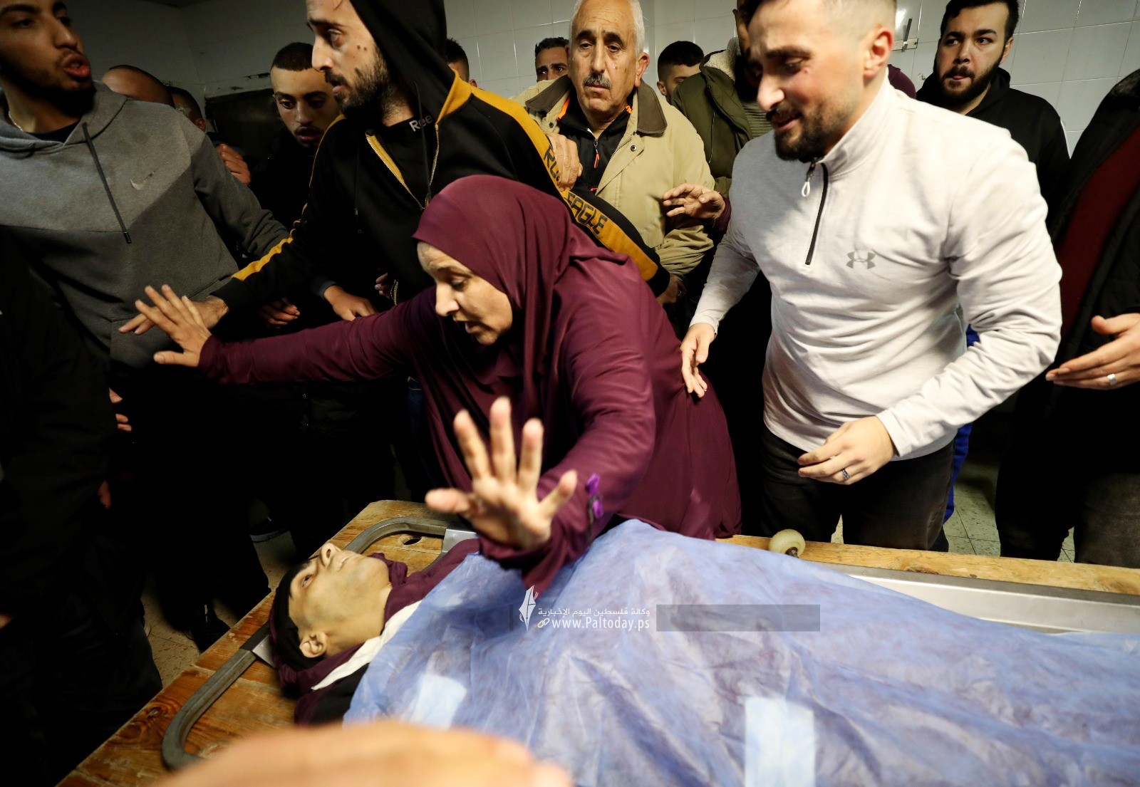 شهيد وعدد من الإصابات برصاص الاحتلال الإسرائيلي خلال مواجهات اندلعت قرب قبر يوسف في نابلس