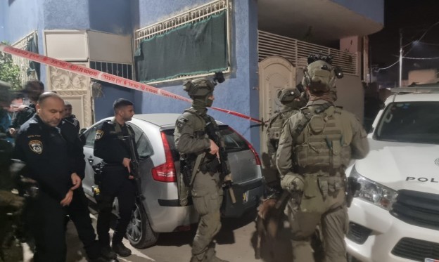 استشهاد فلسطيني وإصابة 3 من شرطة الاحتلال الإسرائيلي بزعم تنفيذ عملية إطلاق نار ودهس بكفر قاسم