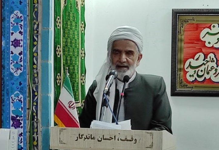 عالم سني: عرقلة سير نمو ايران هدف العدو في انعدام الأمن