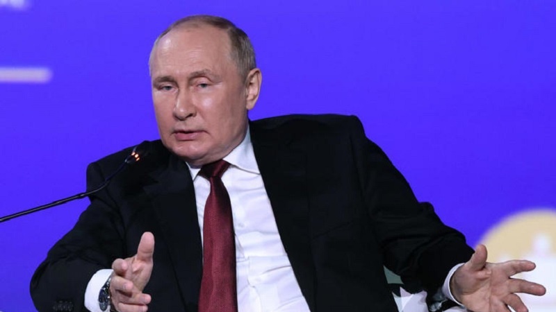 Putin “La Russia si difenderà con tutti i mezzi a disposizione”