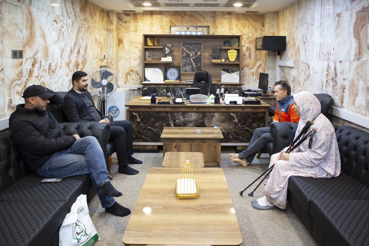 Imam Hussain Holy Shrine hosts a media delegation from Germany and Finland