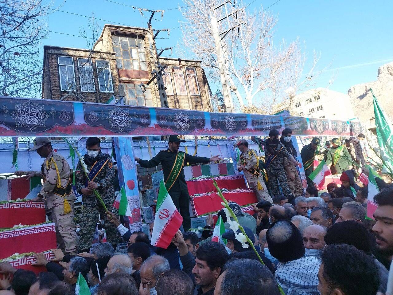 Nationwide funeral processions of over 400 anonymous martyrs in Iran