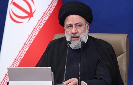 الرئيس الإيراني يؤكد على بذل جهود مضاعفة لحل ومعالجة مشاكل وهموم الشعب