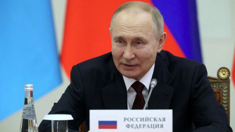 ロシアが一部の国への原油輸出を禁止、価格上限設定裁国に対抗