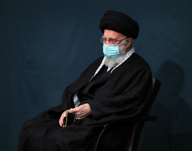إحياء الليلة الأخيرة من مراسم العزاء لاستشهاد السيّدة الزهراء (ع) بحضور الإمام الخامنئي