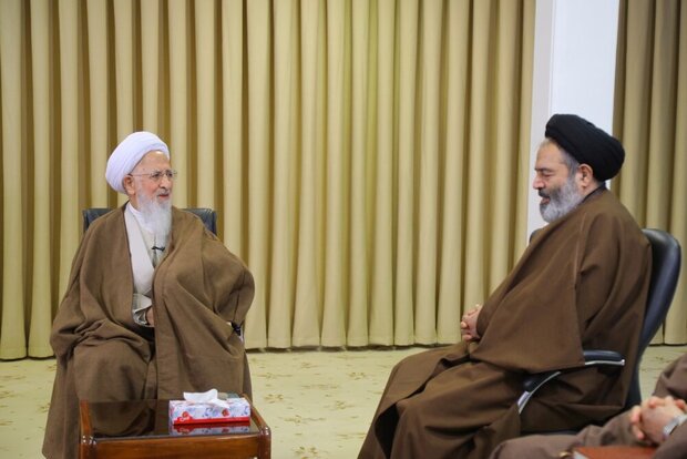آیت الله جوادی آملی: روابط بین‌الملل ما برای بیان حرف‌هایمان به جهان باید قوی شود