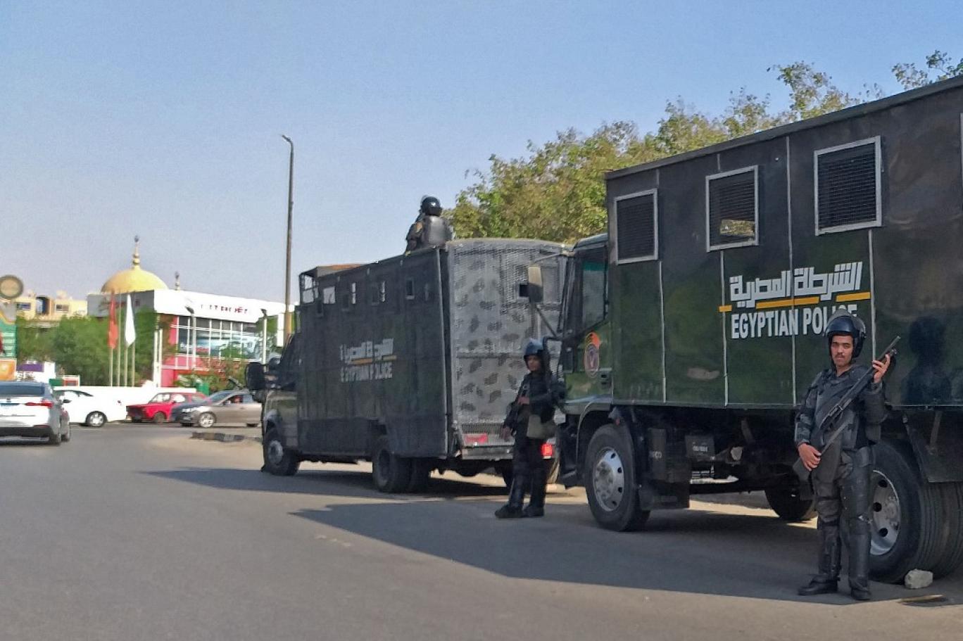 مقتل 3 عناصر شرطة بهجوم مسلح على حاجز أمني في مصر
