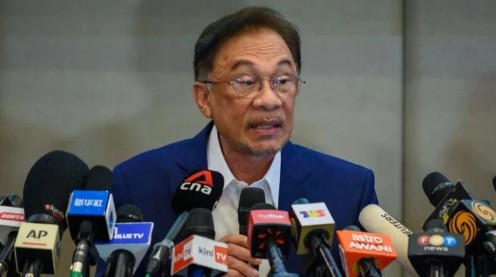马来西亚新内阁宣誓就职