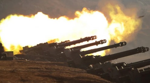 韓国軍；「北朝鮮が東西海上に130発砲撃、南北合意に違反」