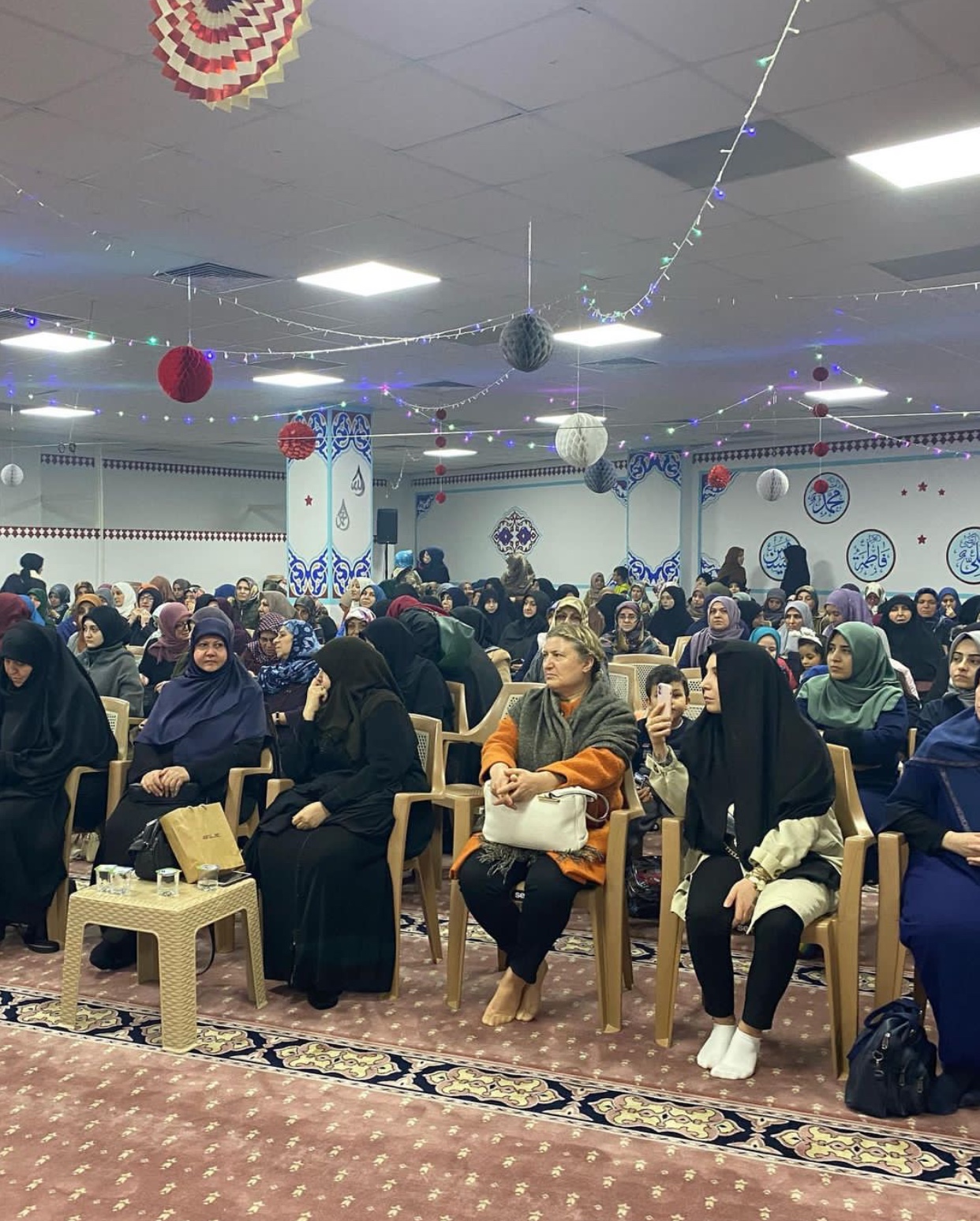 تقرير مصور / احتفال بمناسبة ولادة السيدة "زينب" (ع) بمدينة اسطنبول التركية