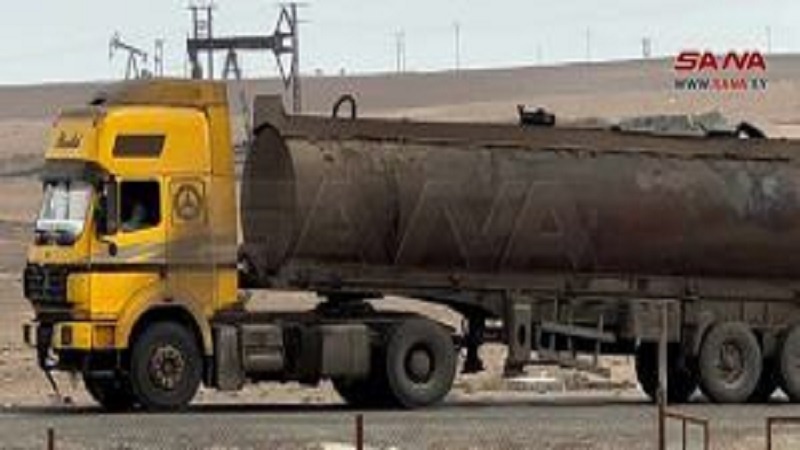 İşgalci ABD, Suriye’nin Petrolünü Çalmaya Devam Ediyor