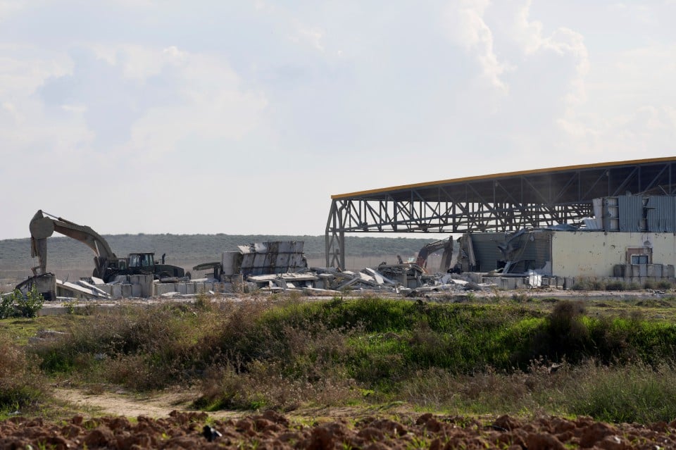 Israel robohkan lintasan Karni di Gaza, perluaskan sekatan 