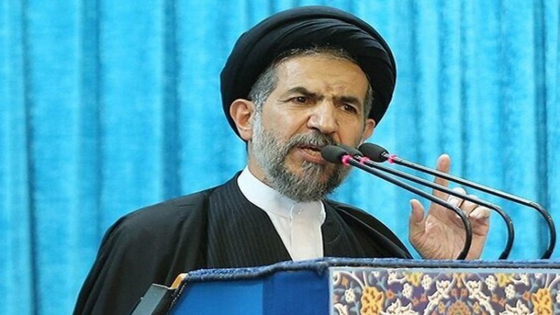 Khatib Shalat Jumat Tehran: Kemampuan Rudal Iran Defensif