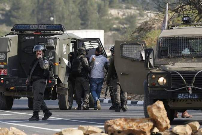 قوات العدو الصهيوني تعتقل 16 فلسطينيا من الضفة الغربية