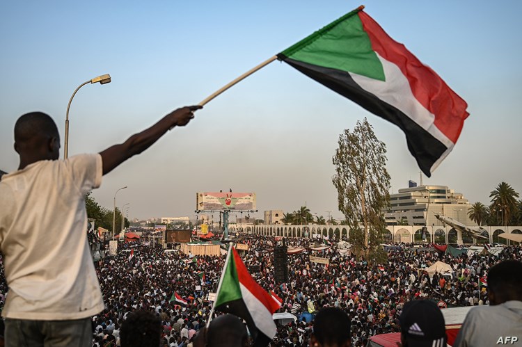 السودان: اتفاق بين المعارضة والعسكريين بشأن الفترة الانتقالية