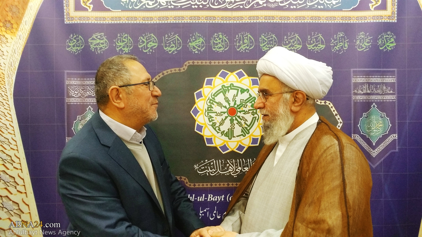 تقرير مصور / مدير مركز كربلاء للدراسات والبحوث يلتقي بأمين عام المجمع العالمي لأهل البيت (ع) "آية الله رمضاني"