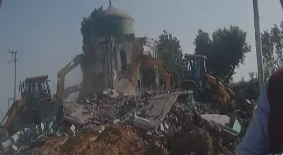 Indian authorities demolished 300 Year old Mosque in Muzaffarnagar