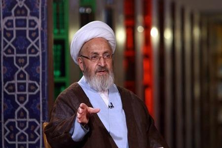 آیت‌الله سبحانی: قرآن، کتابی است سرتاسر نور