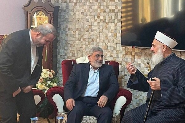 IRGC Quds Force cmdr. General Ghaani meets Iraqi Grand Mufti in Baghdad